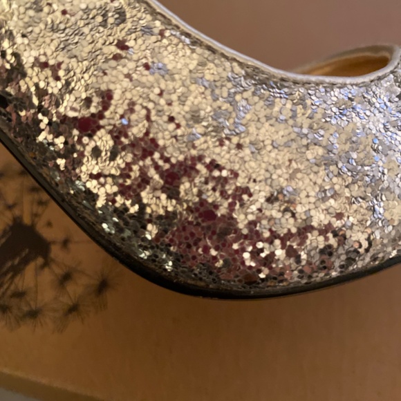 Silver glittery heels - Picture 4 of 4